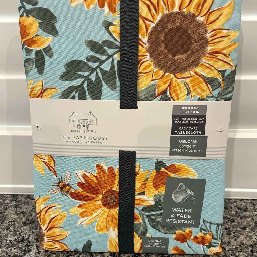 The Farmhouse Bumble Bee Sunflower Blue Tablecloth 60” X 104” Indoor / Outdoor
